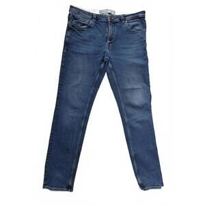 Gabba Nico Men's Jeans, Straight Slim Leg  98% Cotton  .36/31. Good Condition